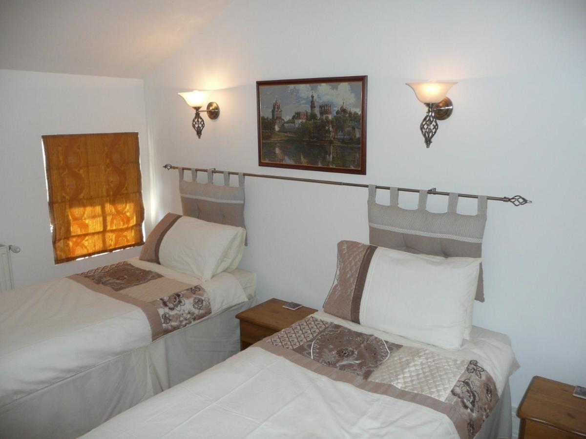 Bed and Breakfast Maison Blanc à Gibourne Extérieur photo